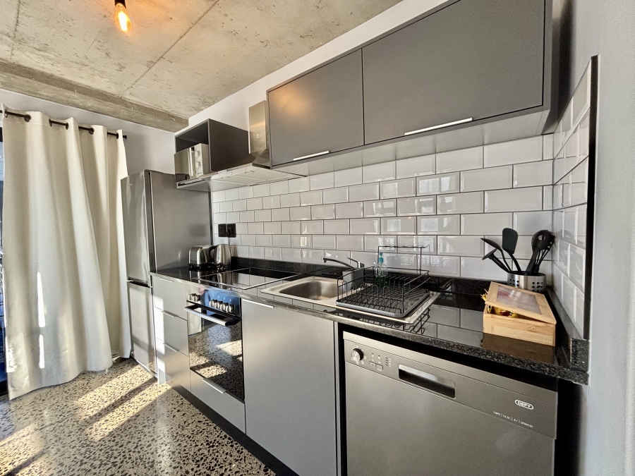 1 Bedroom Property for Sale in Bloubergstrand Western Cape